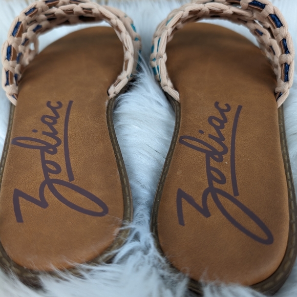 Zodiac NWT Cerina multi-stap cushioned sandals, women's size 7M, tan - Picture 5 of 10